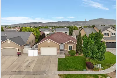 4607 W Marlin Ct, Herriman, UT 84096 - Photo 2