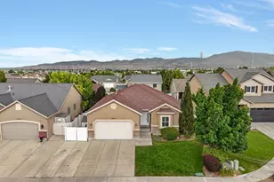 4607 W Marlin Ct, Herriman, UT 84096 - Photo 2