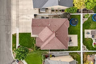 4607 W Marlin Ct, Herriman, UT 84096 - Photo 4