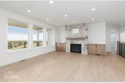 1295 Sunset Ct, Ogden, UT 84403 - Photo 4