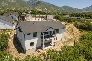 1295 Sunset Ct, Ogden, UT 84403 - Photo 40