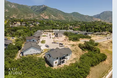 1295 Sunset Ct, Ogden, UT 84403 - Photo 8