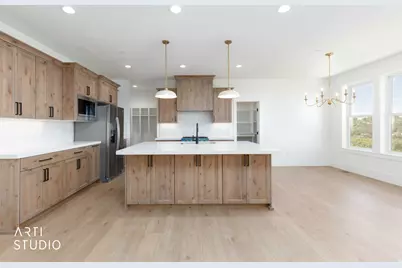 1295 Sunset Ct, Ogden, UT 84403 - Photo 2