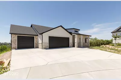 1295 Sunset Ct, Ogden, UT 84403 - Photo 10