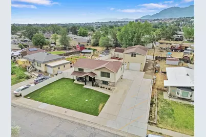 1027 E Serpentine Way, White City, UT 84094 - Photo 6