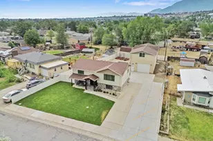 1027 E Serpentine Way, White City, UT 84094 - Photo 6
