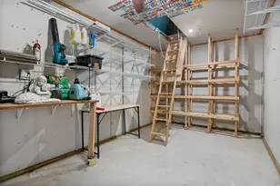 1027 E Serpentine Way, White City, UT 84094 - Photo 32