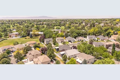 1608 N St Andrews Dr W, Farmington, UT 84025 - Photo 6