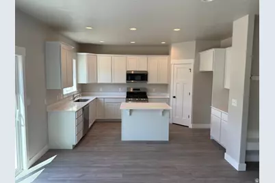 416 E 500 N #LOT 13, Salem, UT 84653 - Photo 2