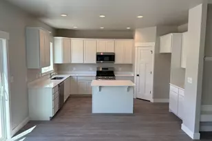 416 E 500 N, Salem, UT 84653 - Photo 2