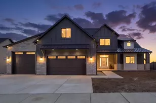 619 E Mountain Rd N, North Ogden, UT 84414 - Photo 2