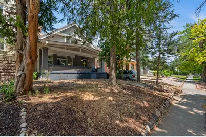 423 E 1st Ave, Salt Lake City, UT 84103 - Photo 2