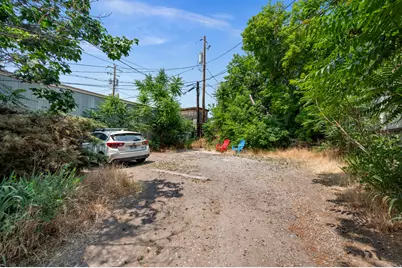 423 E 1st Ave, Salt Lake City, UT 84103 - Photo 6