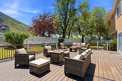 2744 E Woodhampton Cir, Sandy, UT 84092 - Photo 82
