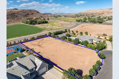 387 E Chateau Meadows Cir #3, Washington, UT 84780 - Photo 4