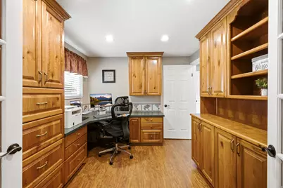 2586 E Country Oaks Dr N, Layton, UT 84040 - Photo 28