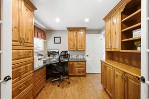 2586 E Country Oaks Dr N, Layton, UT 84040 - Photo 28