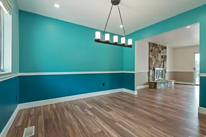 9473 S Hunts End Dr, Sandy, UT 84092 - Photo 8