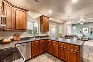 1065 W Windsor Dr, North Salt Lake, UT 84054 - Photo 12
