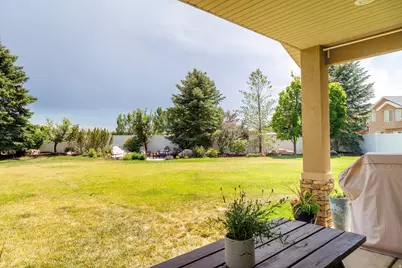 1065 W Windsor Dr, North Salt Lake, UT 84054 - Photo 40