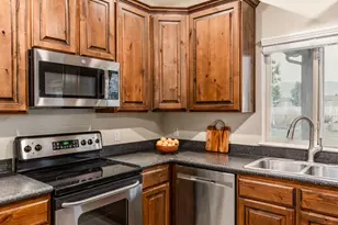 1065 W Windsor Dr, North Salt Lake, UT 84054 - Photo 50