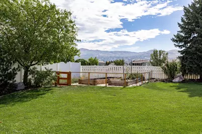 1065 W Windsor Dr, North Salt Lake, UT 84054 - Photo 24
