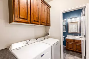 1065 W Windsor Dr, North Salt Lake, UT 84054 - Photo 14