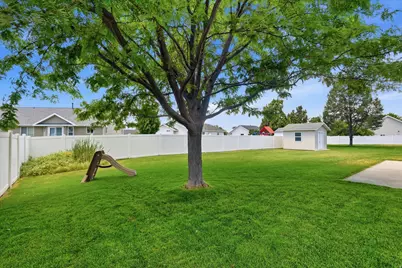 215 N 750 W, Hyrum, UT 84319 - Photo 40