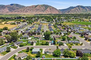 215 N 750 W, Hyrum, UT 84319 - Photo 54