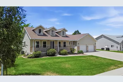 215 N 750 W, Hyrum, UT 84319 - Photo 2