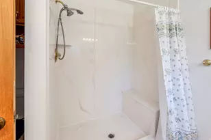 8093 S Beaumont Dr E, Sandy, UT 84093 - Photo 14