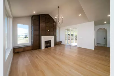 1125 E Center St, Hyde Park, UT 84318 - Photo 12