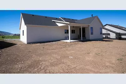 1125 E Center St, Hyde Park, UT 84318 - Photo 6