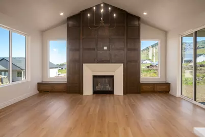1125 E Center St, Hyde Park, UT 84318 - Photo 10