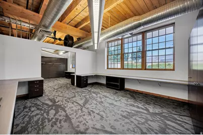 255 S 300 W #B, Logan, UT 84321 - Photo 14