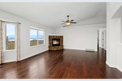 438 W Cimarron Ave S, Saratoga Springs, UT 84045 - Photo 8