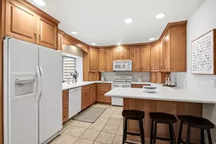 3382 S Shady Tree Ct, Salt Lake City, UT 84106 - Photo 8
