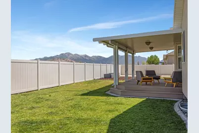 386 W Winter Wheat Way N, Saratoga Springs, UT 84045 - Photo 6