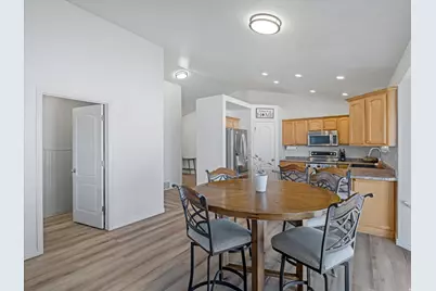 386 W Winter Wheat Way N, Saratoga Springs, UT 84045 - Photo 12