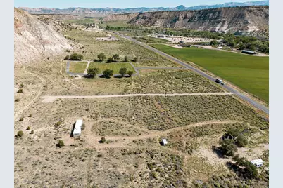 689 Utah Highway 12, Cannonville, UT 84718 - Photo 6