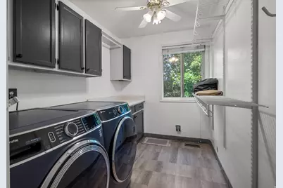 1726 E Wasatch Blvd, Sandy, UT 84092 - Photo 22