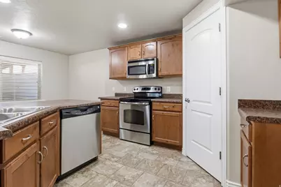 10813 S Autumn Rain Rd S, South Jordan, UT 84009 - Photo 24