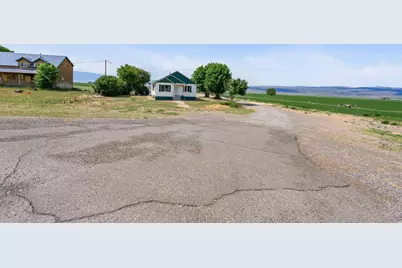 566 S Main St, Lyman, UT 84749 - Photo 42