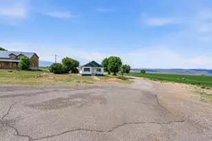 566 S Main St, Lyman, UT 84749 - Photo 42