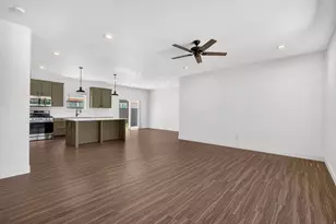 464 Jessop Ave, Hildale, UT 84784 - Photo 10