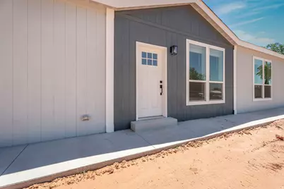464 Jessop Ave, Hildale, UT 84784 - Photo 2