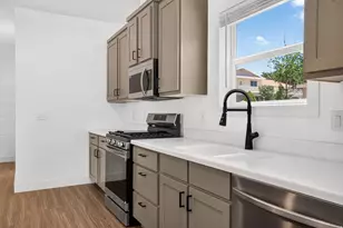 464 Jessop Ave, Hildale, UT 84784 - Photo 6
