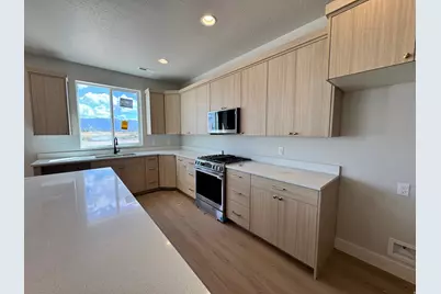 379 S 4250 W #628, West Point, UT 84015 - Photo 6