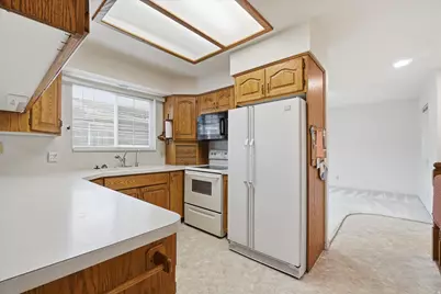 442 W 230 N, Orem, UT 84057 - Photo 8