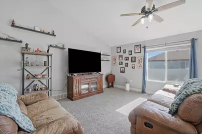 442 W 230 N, Orem, UT 84057 - Photo 4